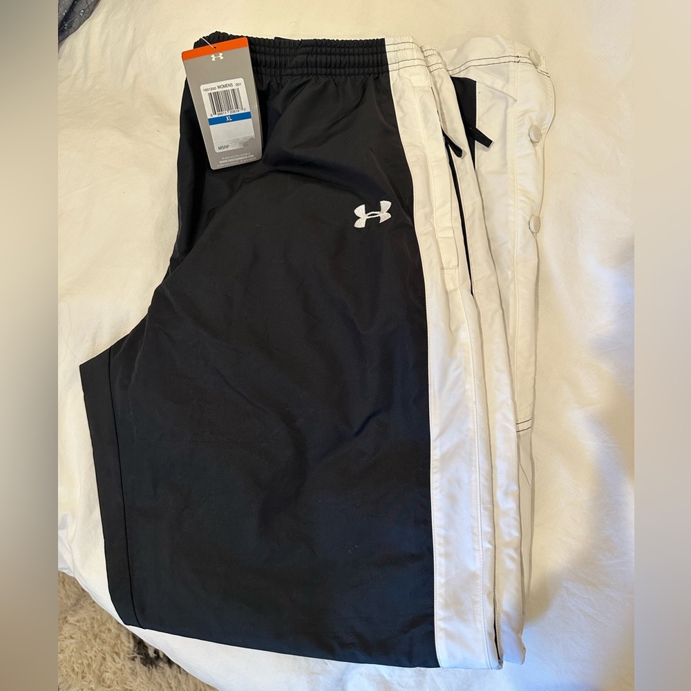 NWT Under Armour Womens Pants Size XL